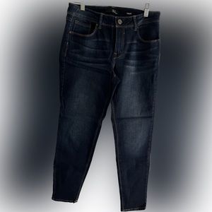 Ladies Jeans by 1822.